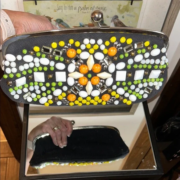 Chloe Black kiss lock Clutch with Colorful Beads - Picture 13 of 16